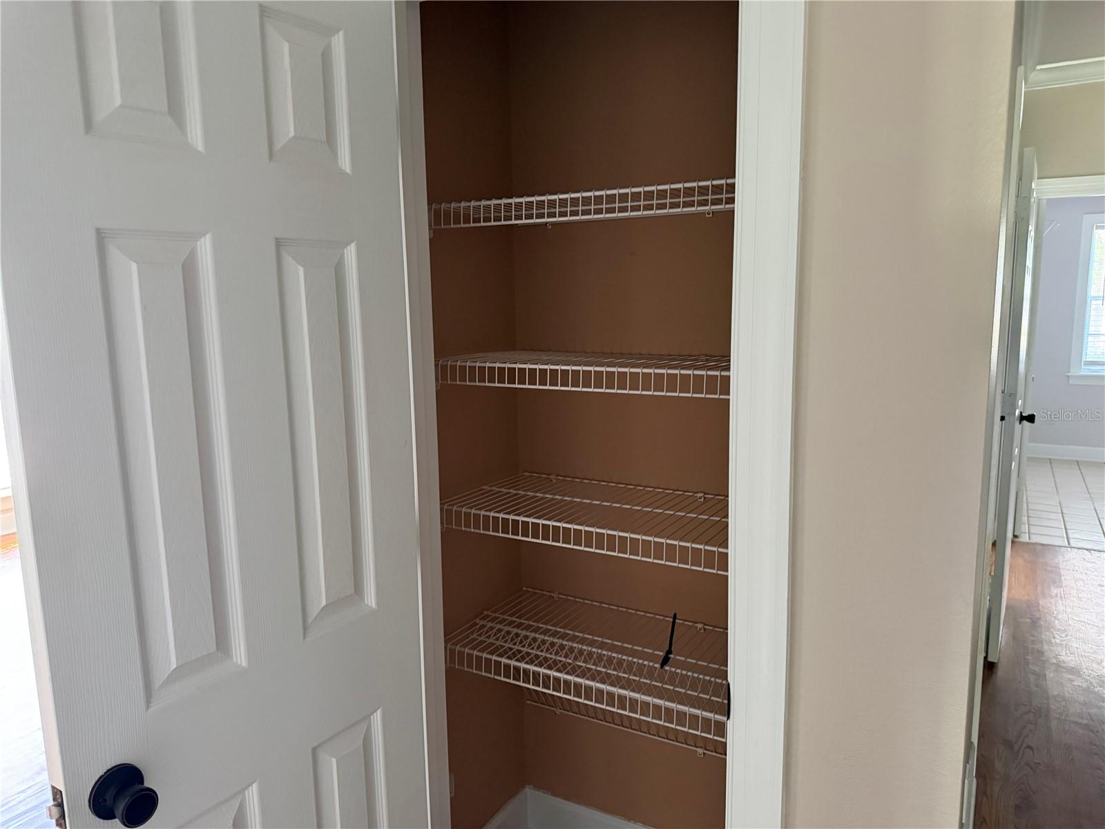 916 Hillcrest Ct Property Photo 28
