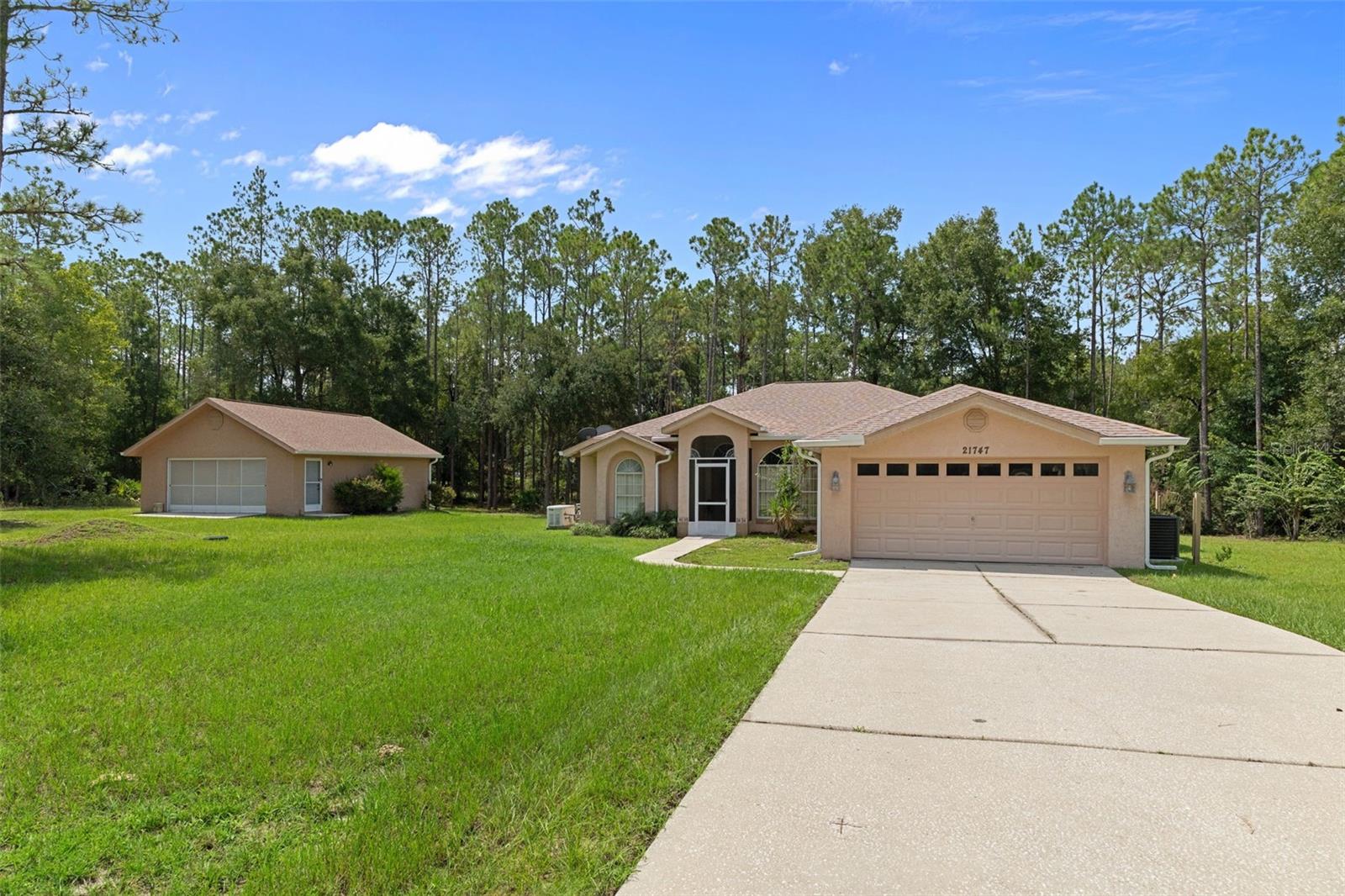 21747 SW 82ND LOOP
