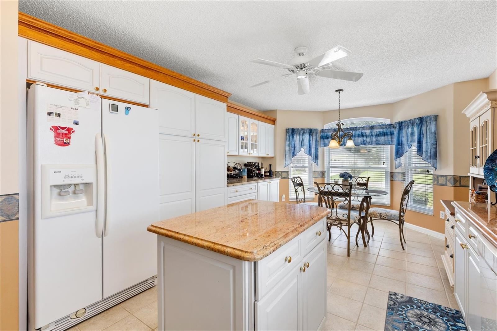 1042 Soledad Way Property Photo 13