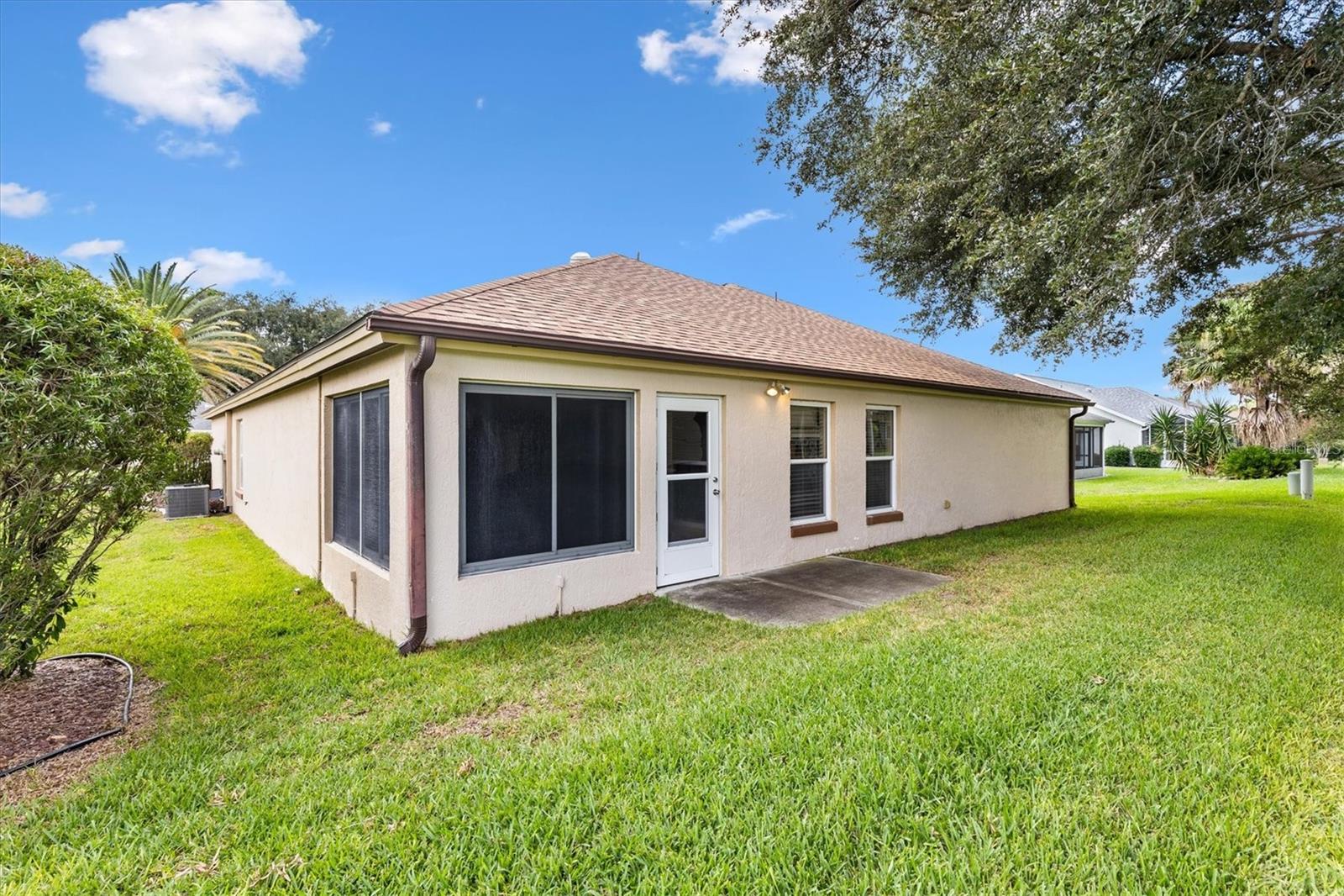 1042 Soledad Way Property Photo 36