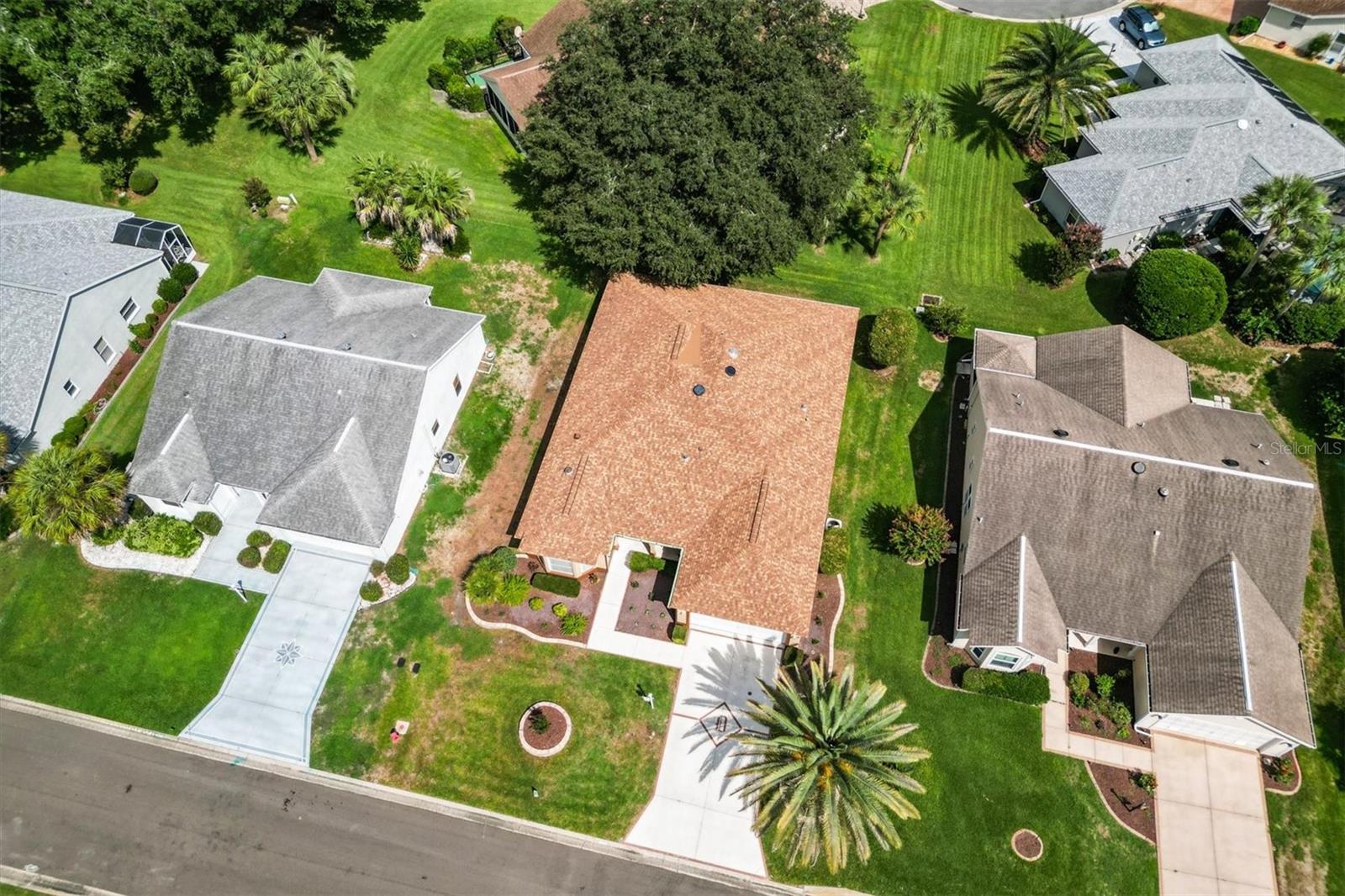 1042 Soledad Way Property Photo 38