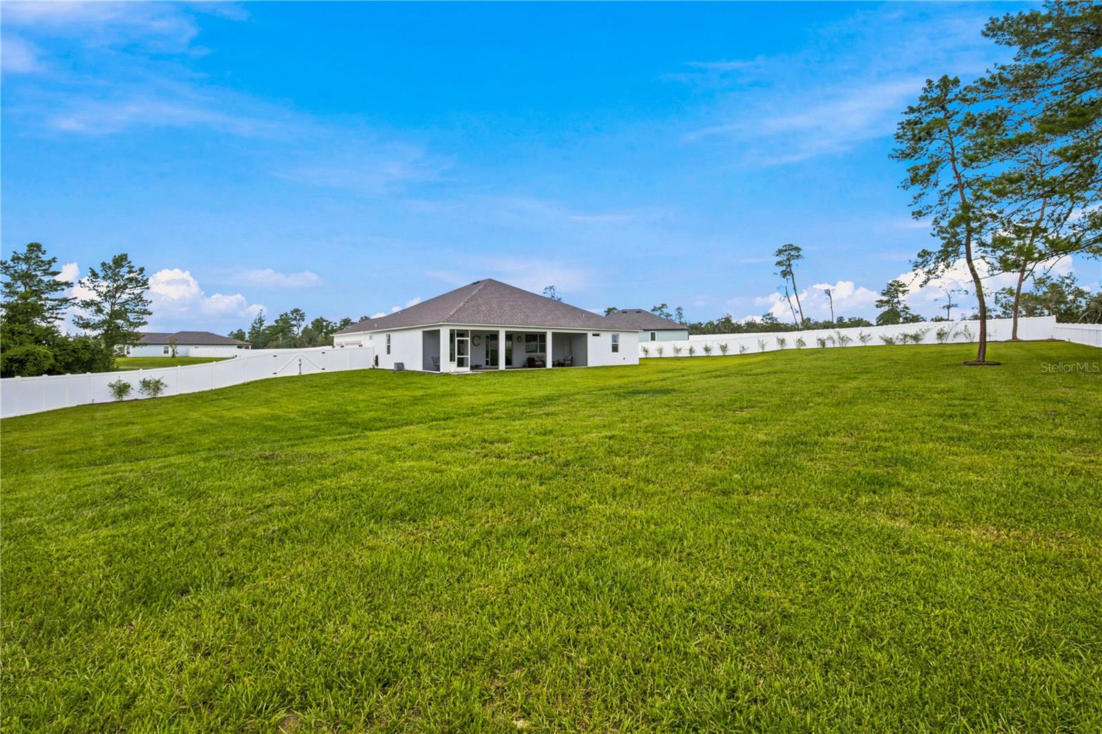 2761 Sw 175th Loop Property Photo 43