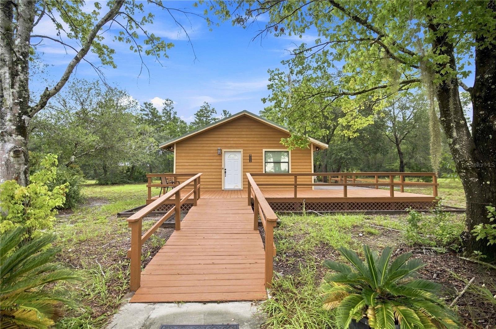 130 Finley Ln Property Photo 1