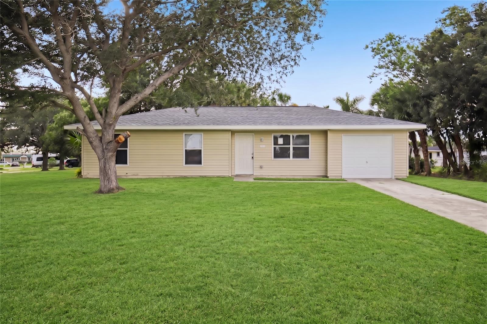 1975 NARRANJA ST