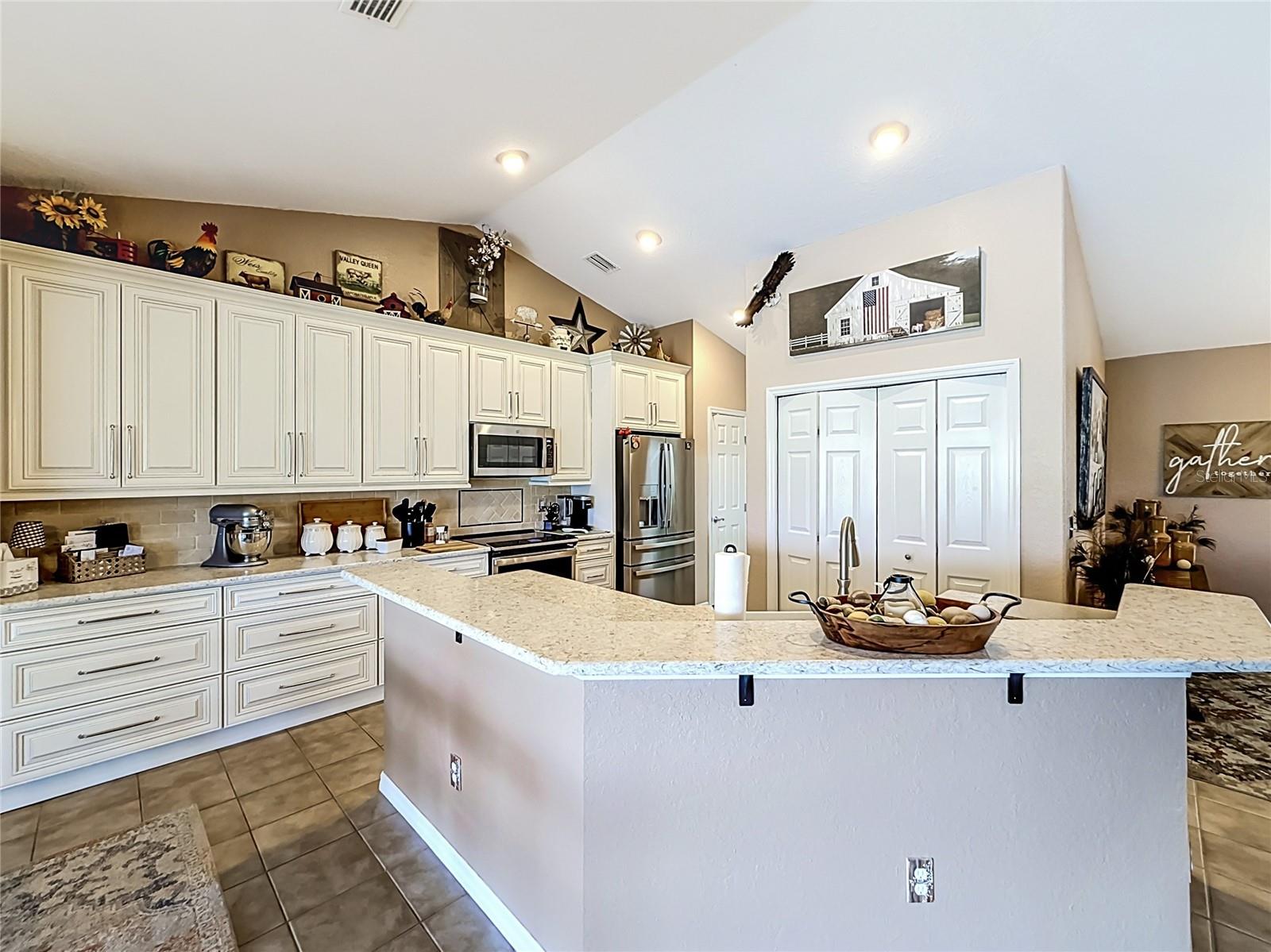 12414 Se 176th Loop Property Photo 8