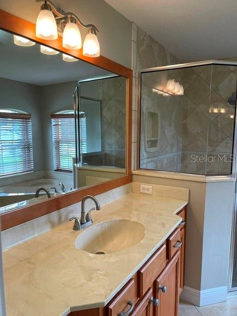 10984 Sw 48th Ter Property Photo 33
