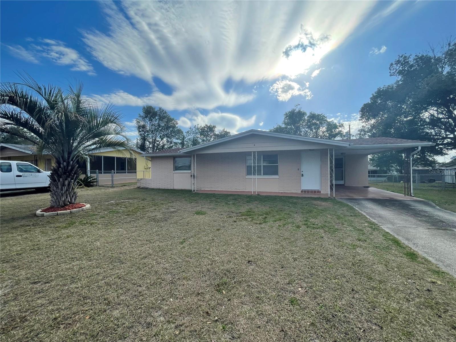 8 ROSE AVE Property Photo 1