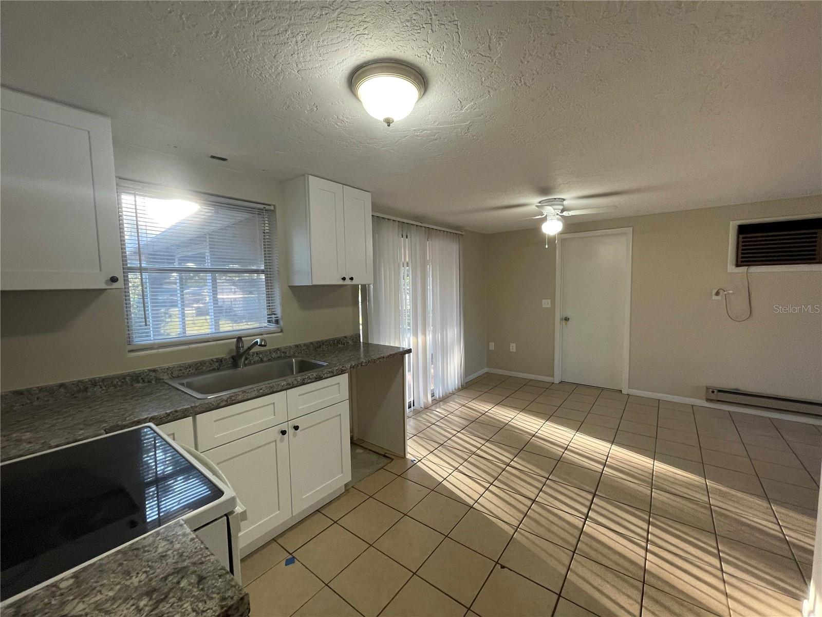 8 Rose Ave Property Photo 5