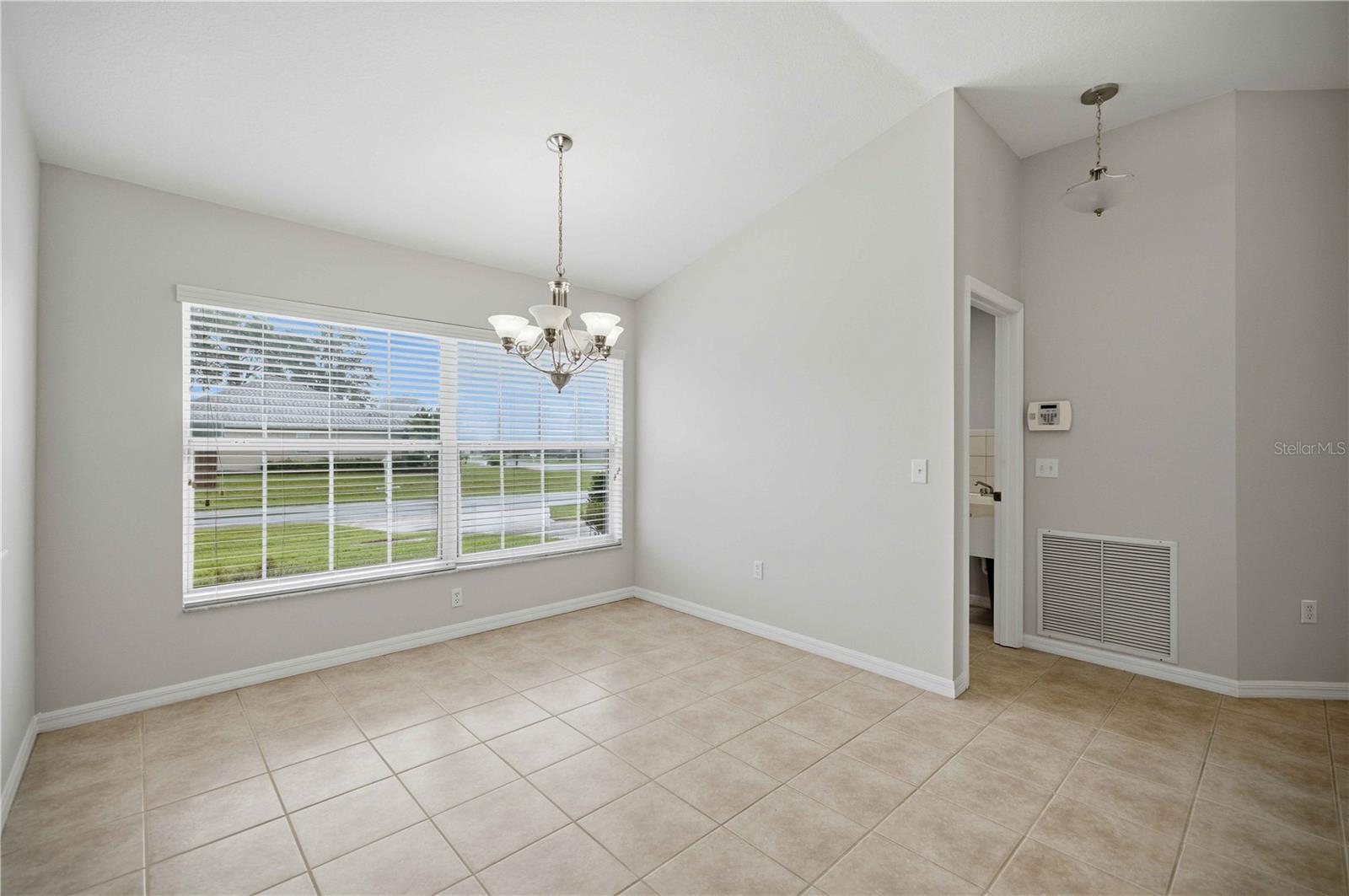 6067 Sw 81st St Property Photo 6