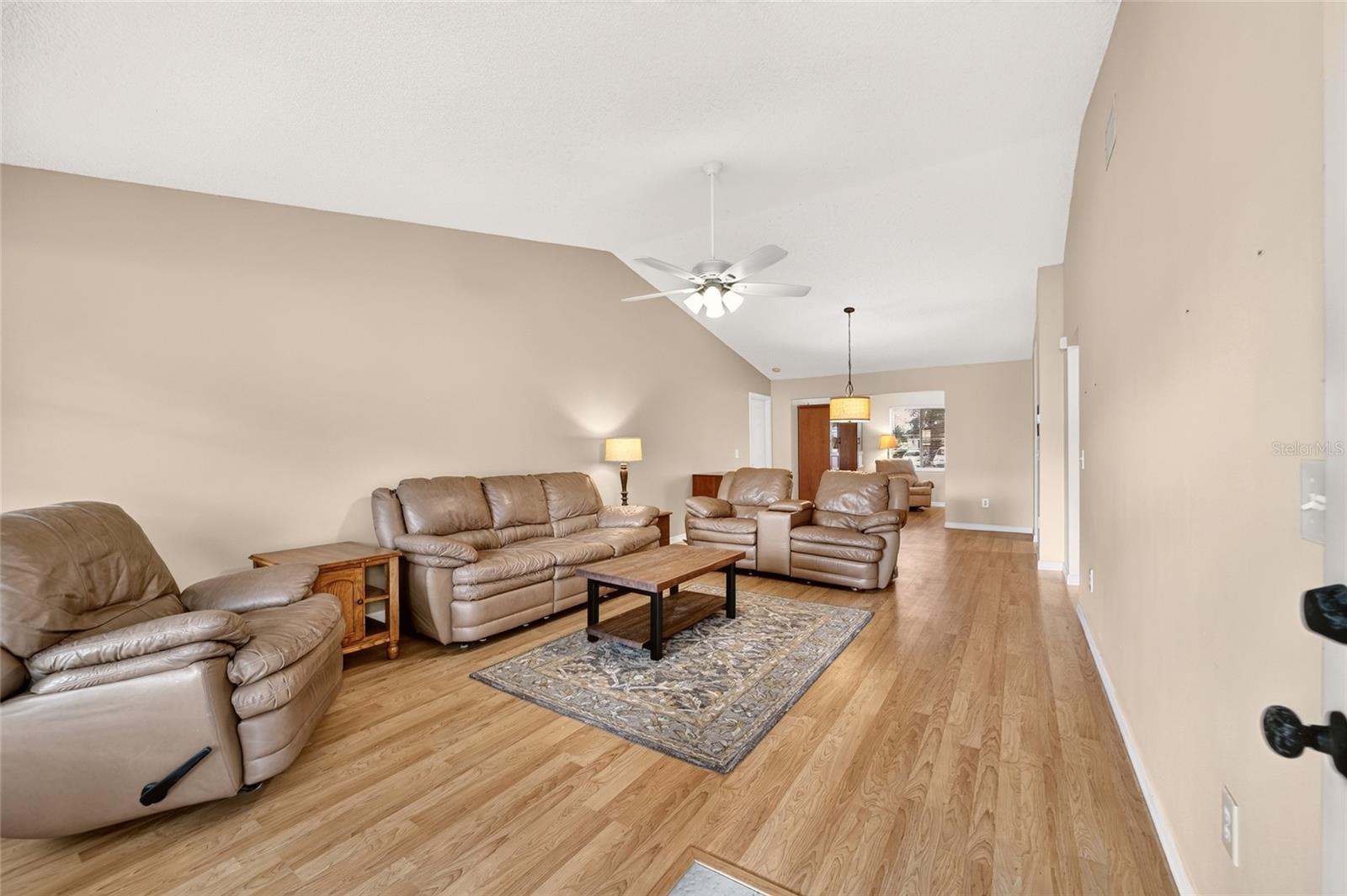 8661 Sw 65th Ter Property Photo 5