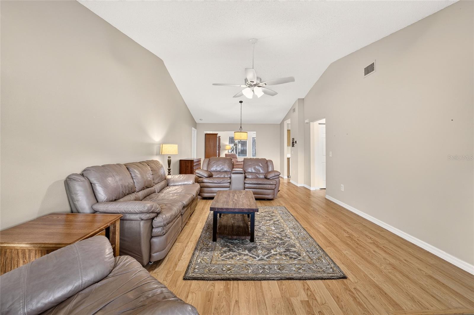 8661 Sw 65th Ter Property Photo 6