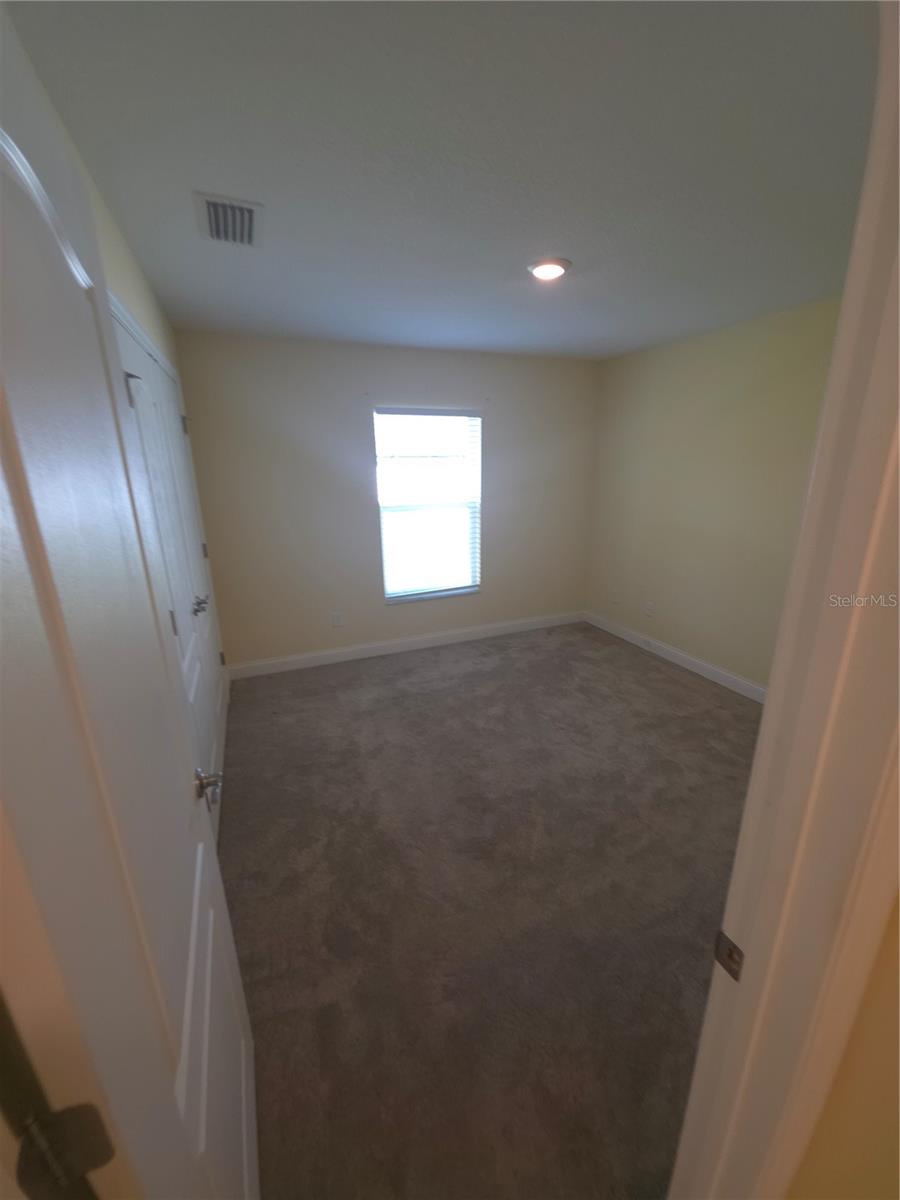 5082 Sw 91st Pl Property Photo 8