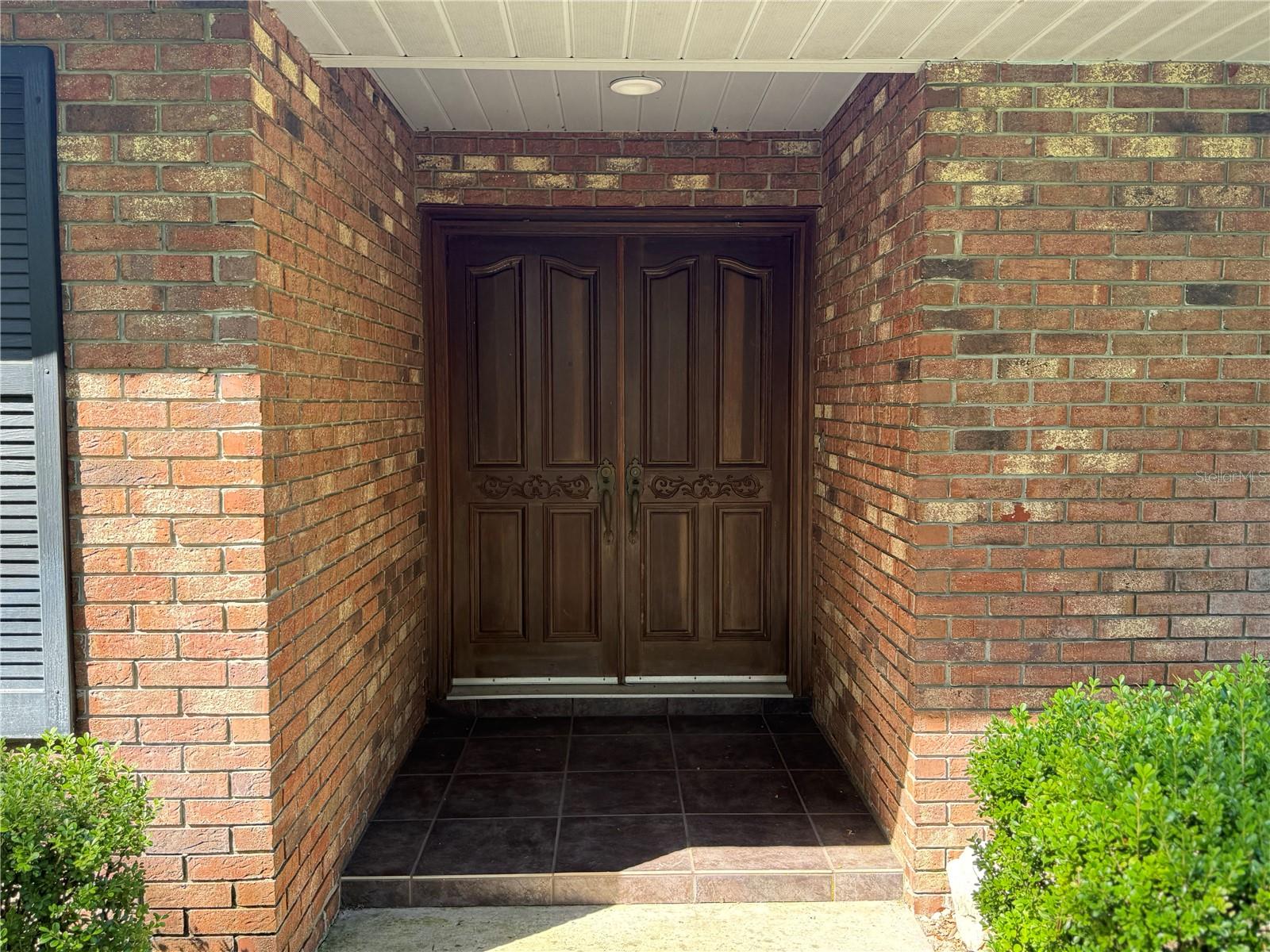 36 Nashua Way Property Photo 3