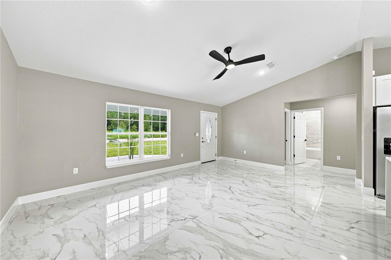 14919 Sw 24 Pl Property Photo 6