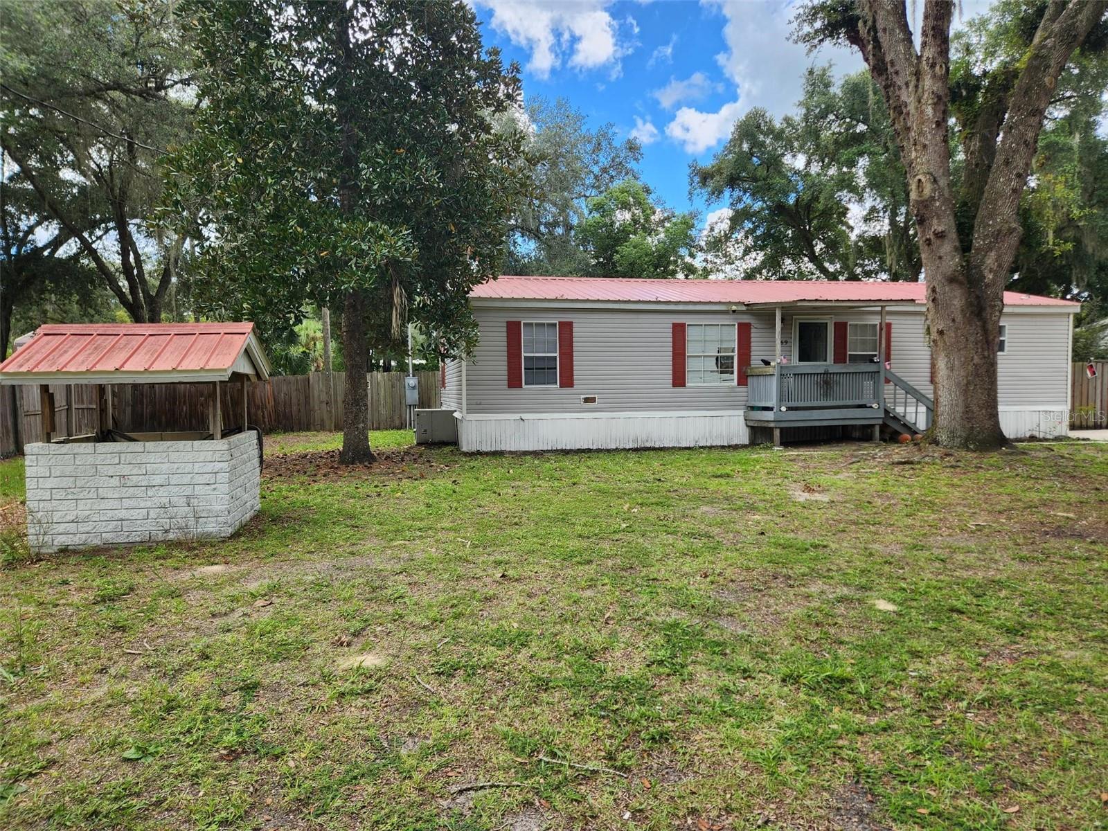 169 NE 166 CT Property Photo 1