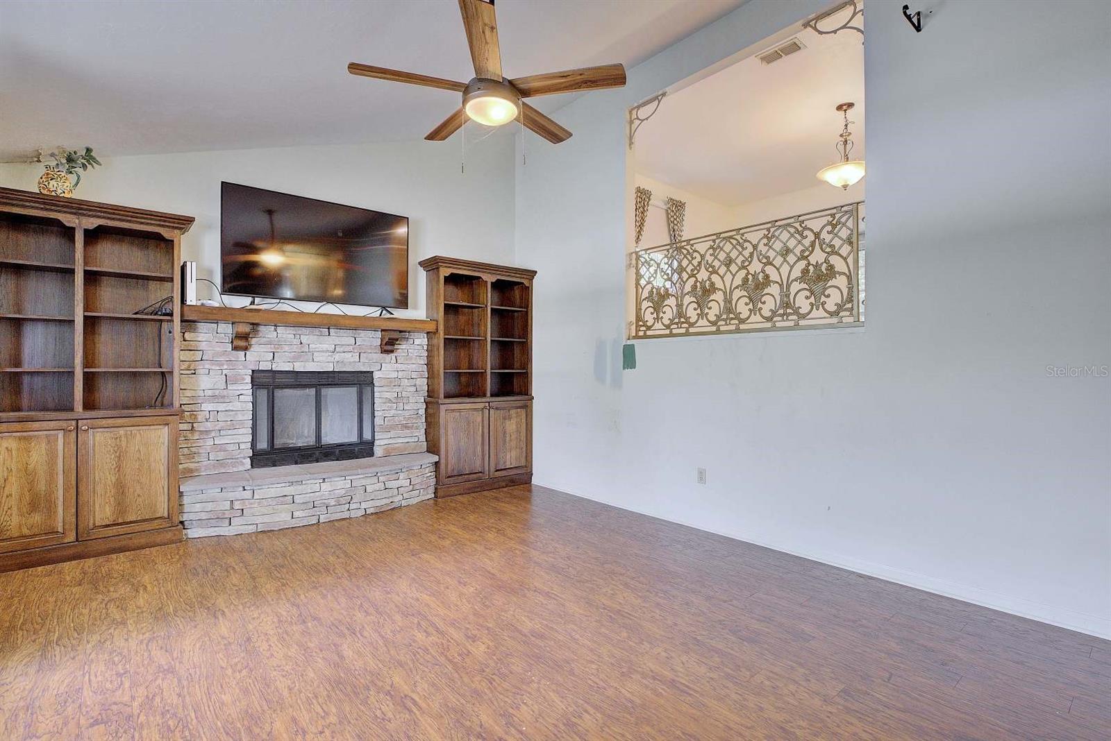 5324 Lafayette Ave Property Photo 5