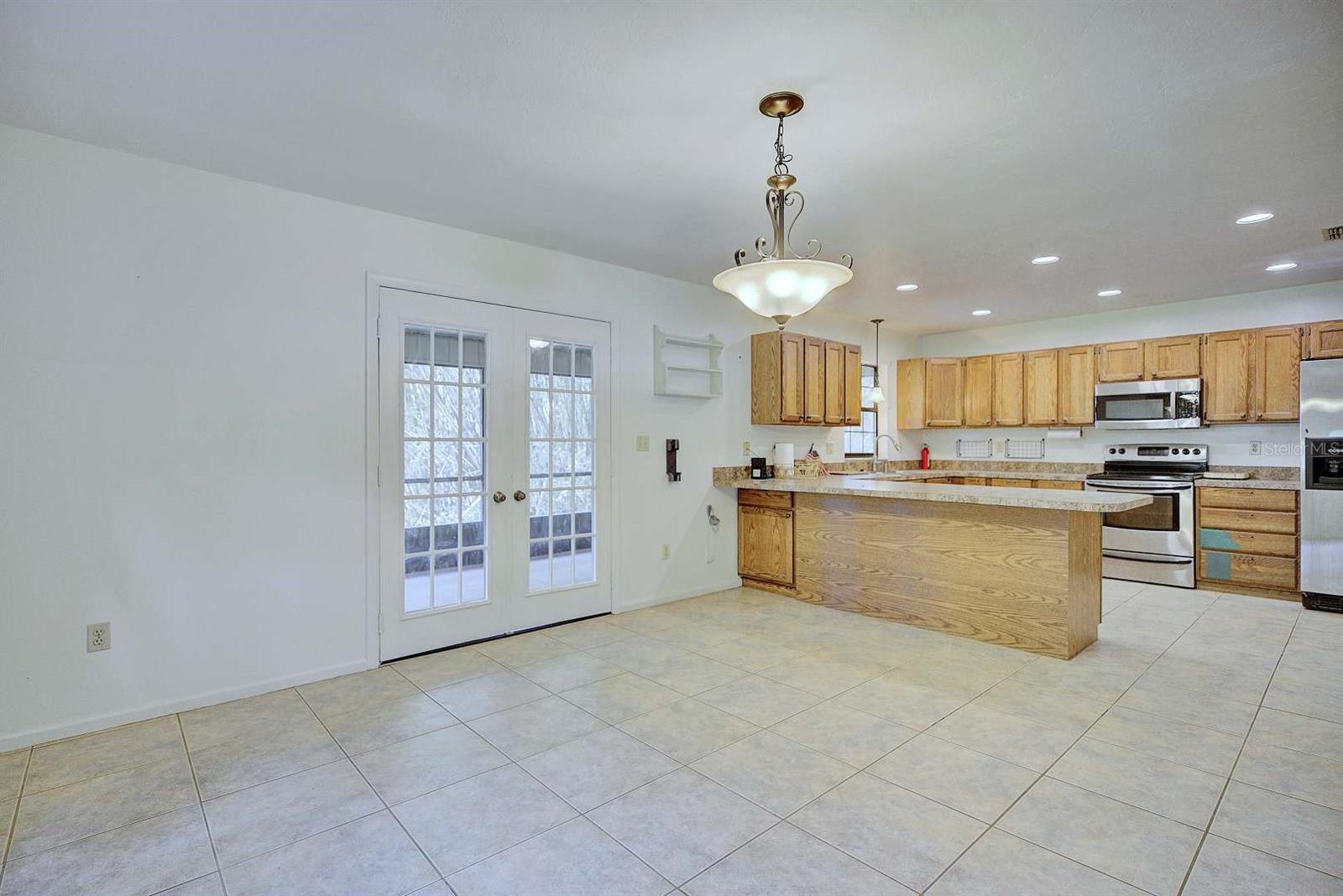 5324 Lafayette Ave Property Photo 11