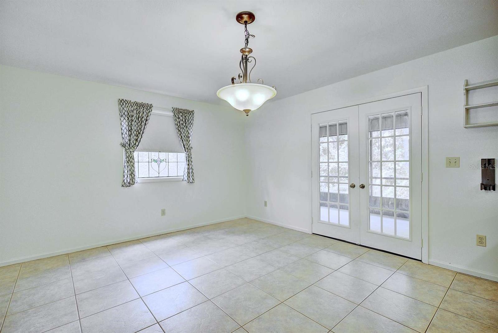 5324 Lafayette Ave Property Photo 13