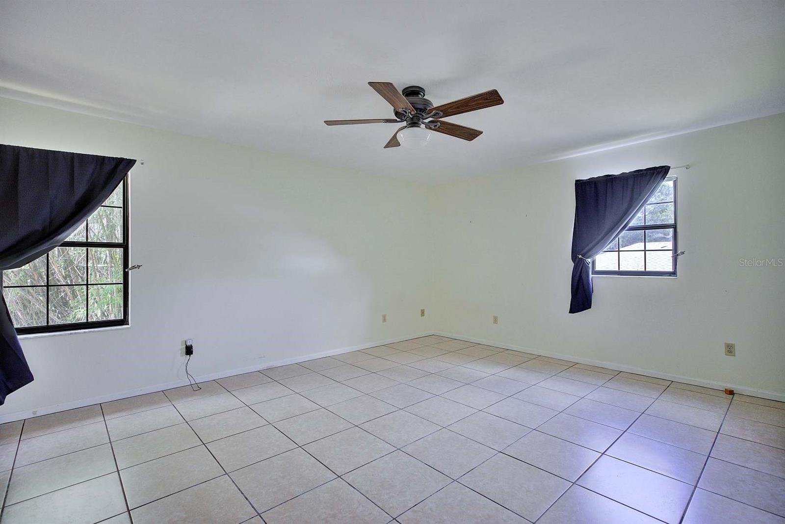 5324 Lafayette Ave Property Photo 28