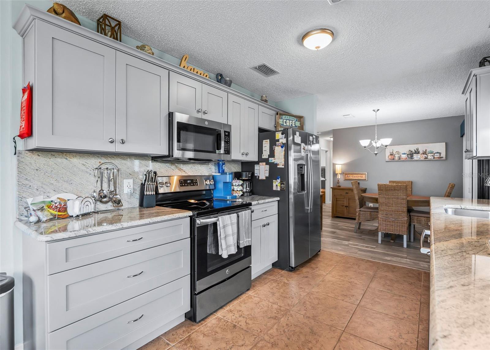 1223 Tarpon Ln Property Photo 22