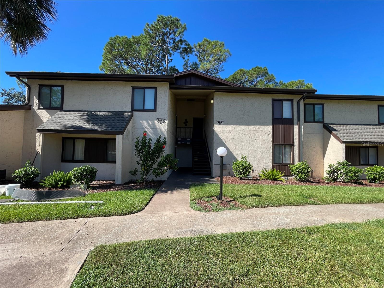 647 Midway Dr #b Property Photo 1