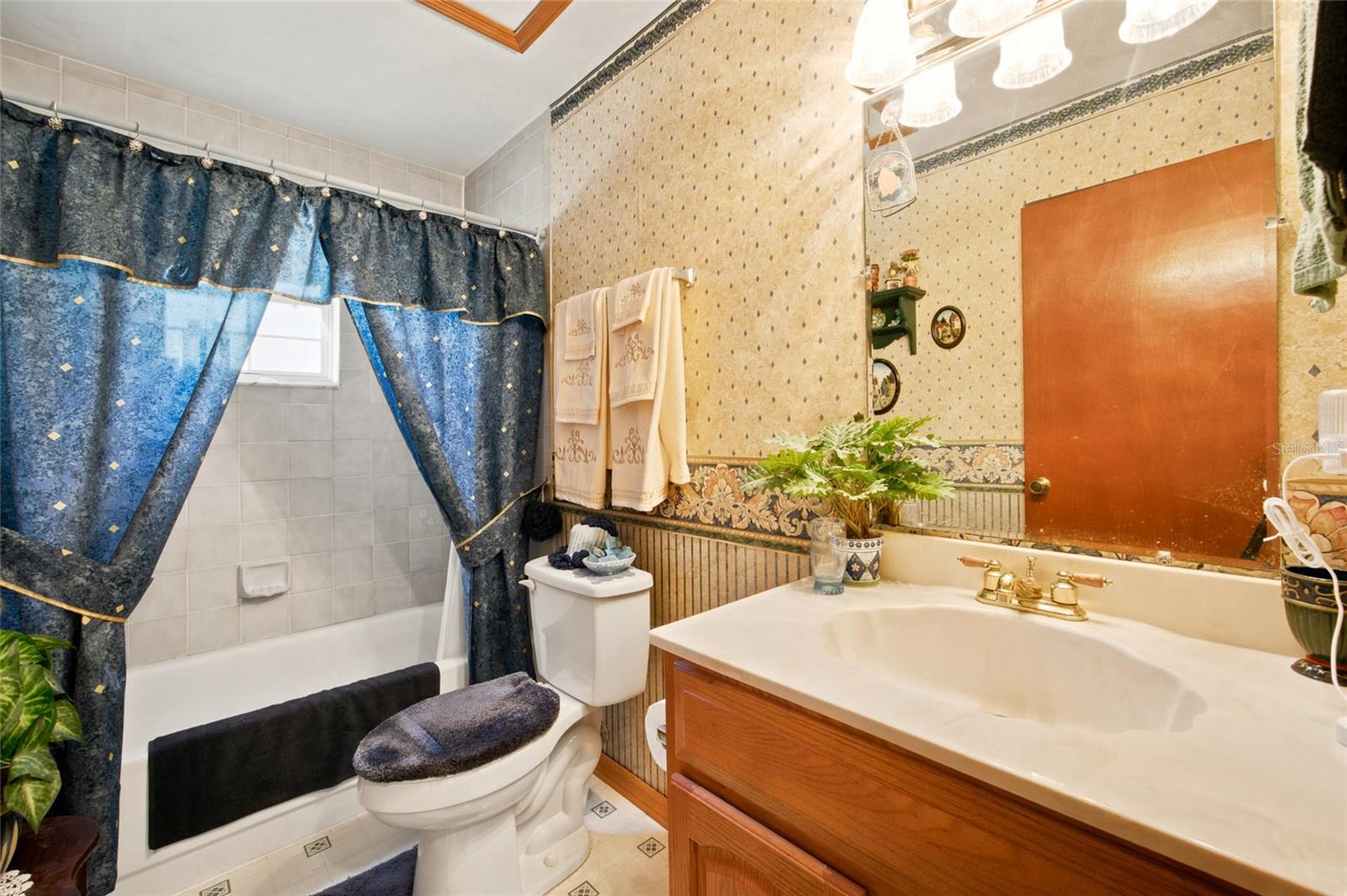 36 Almond Trl Property Photo 7