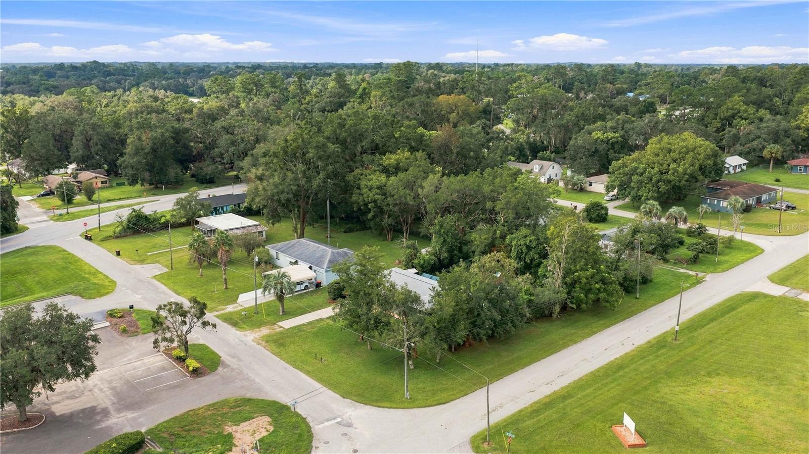 5708 Se Palm Rd Property Photo 28