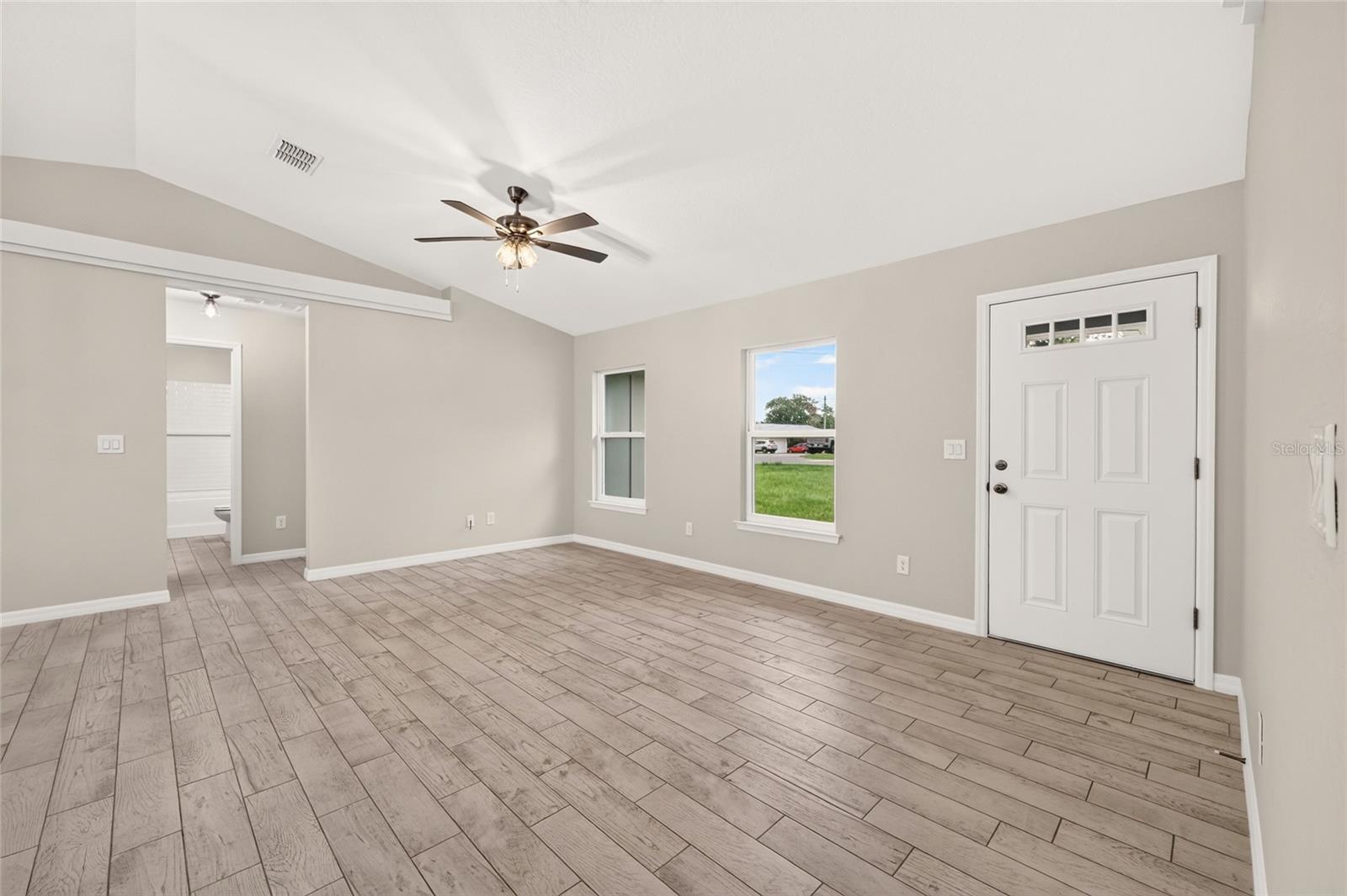 34 Hemlock Circle Way Property Photo 12