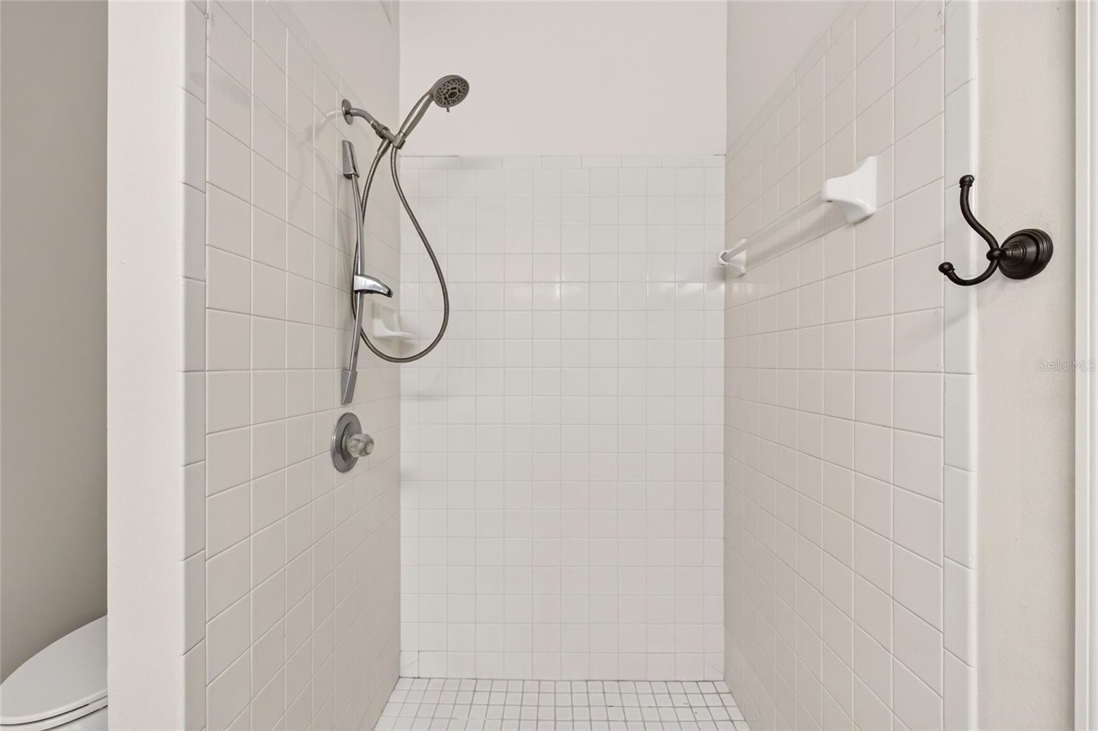 3826 Ne 5th Ter Property Photo 27