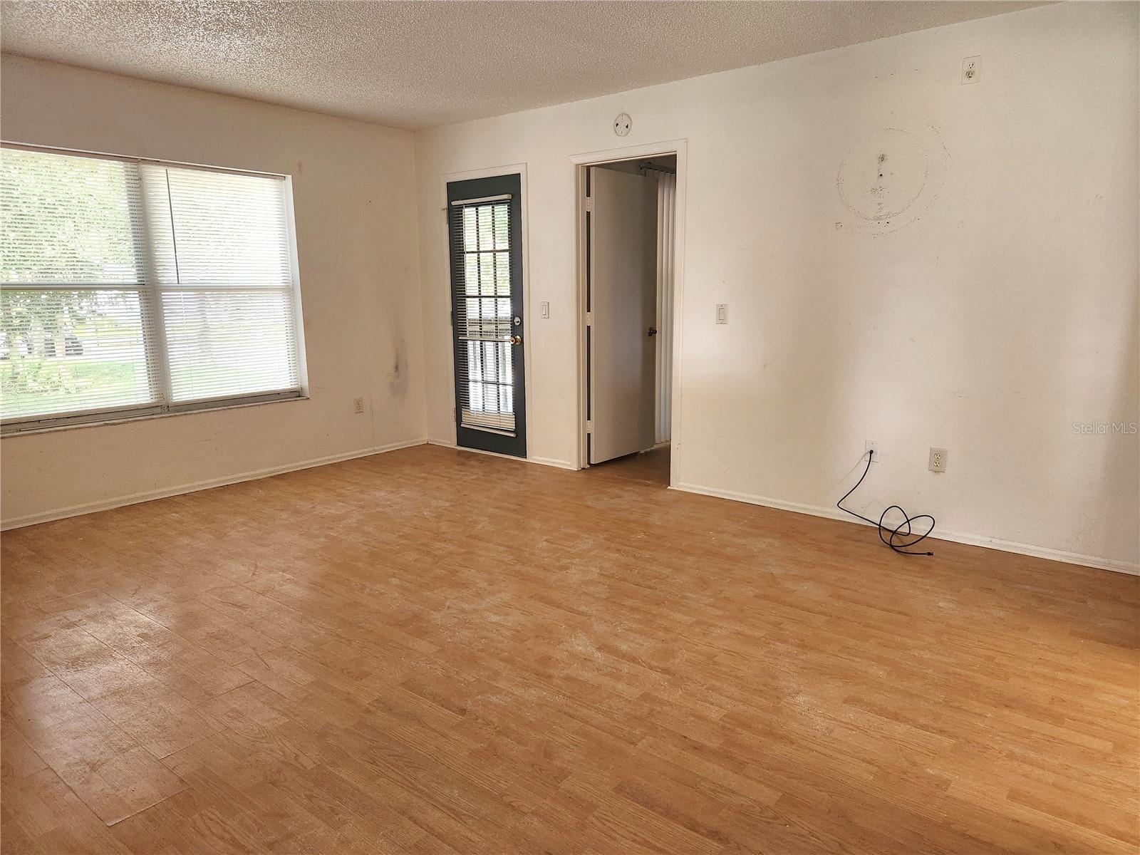 8215 Fairways Cir #g202 Property Photo 2