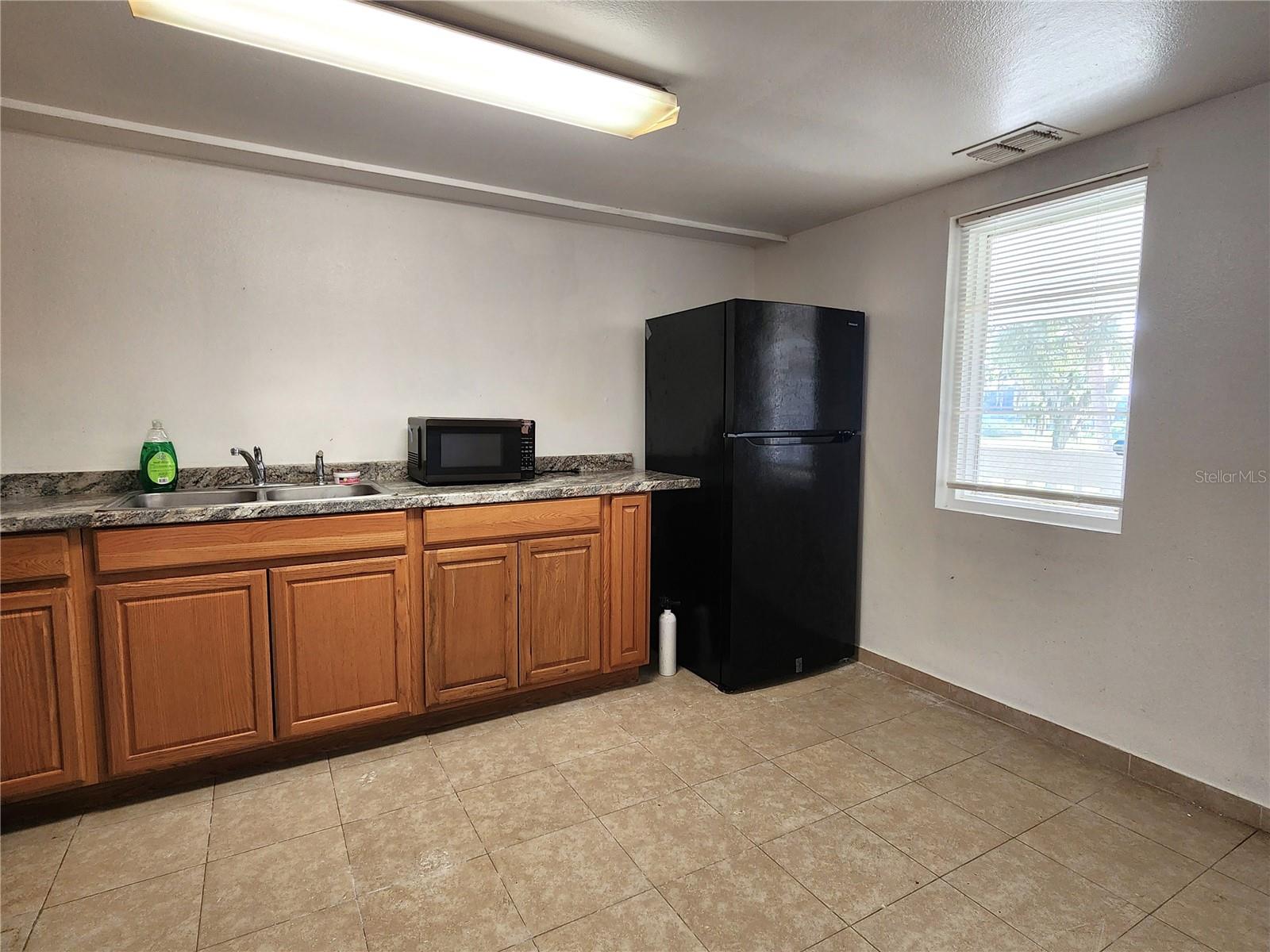 8215 Fairways Cir #g202 Property Photo 7