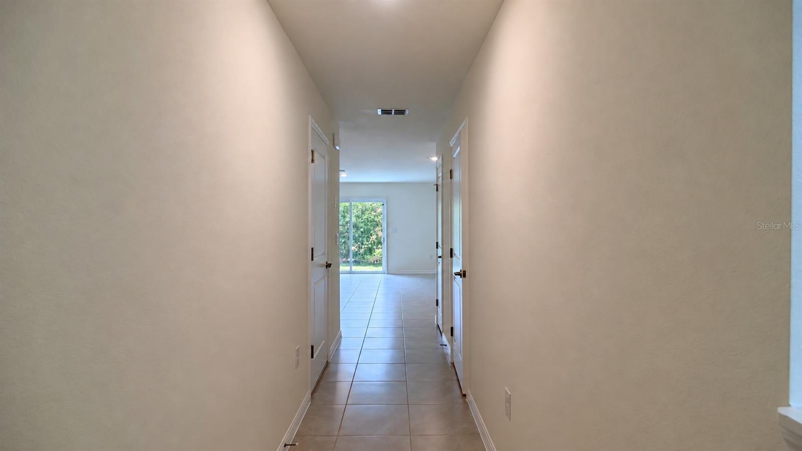 8212 Sw 67th Ave Property Photo 3