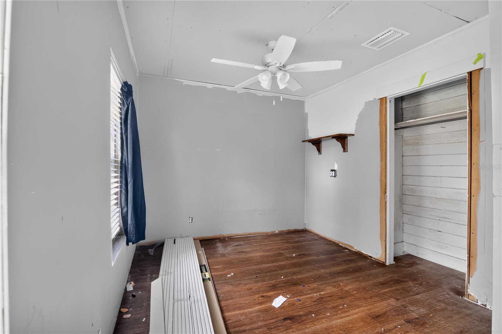 306 Se 2 St Property Photo 8