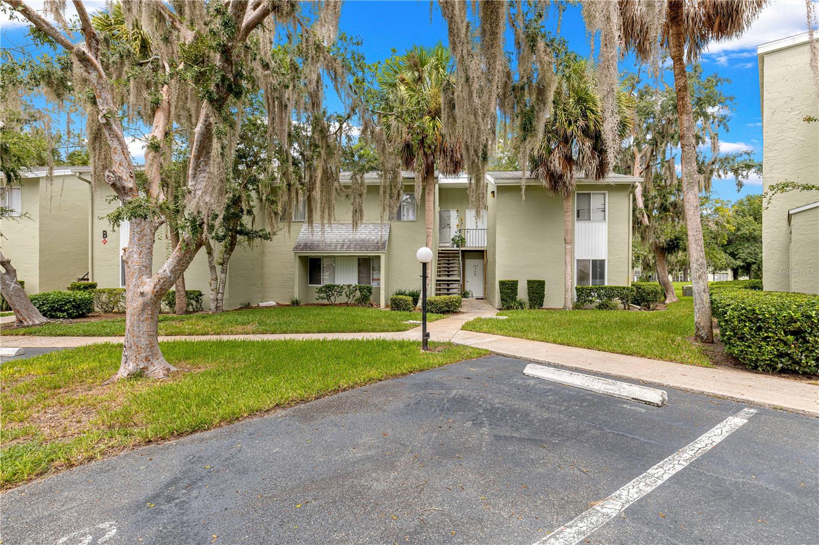 624 Fairways Cir #a Property Photo 1