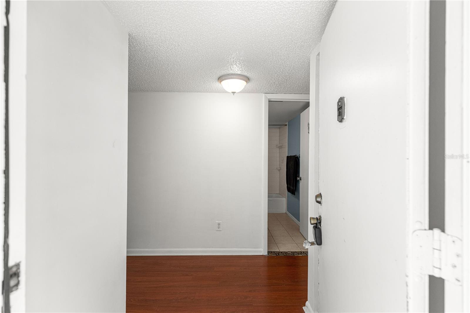 624 Fairways Cir #a Property Photo 5