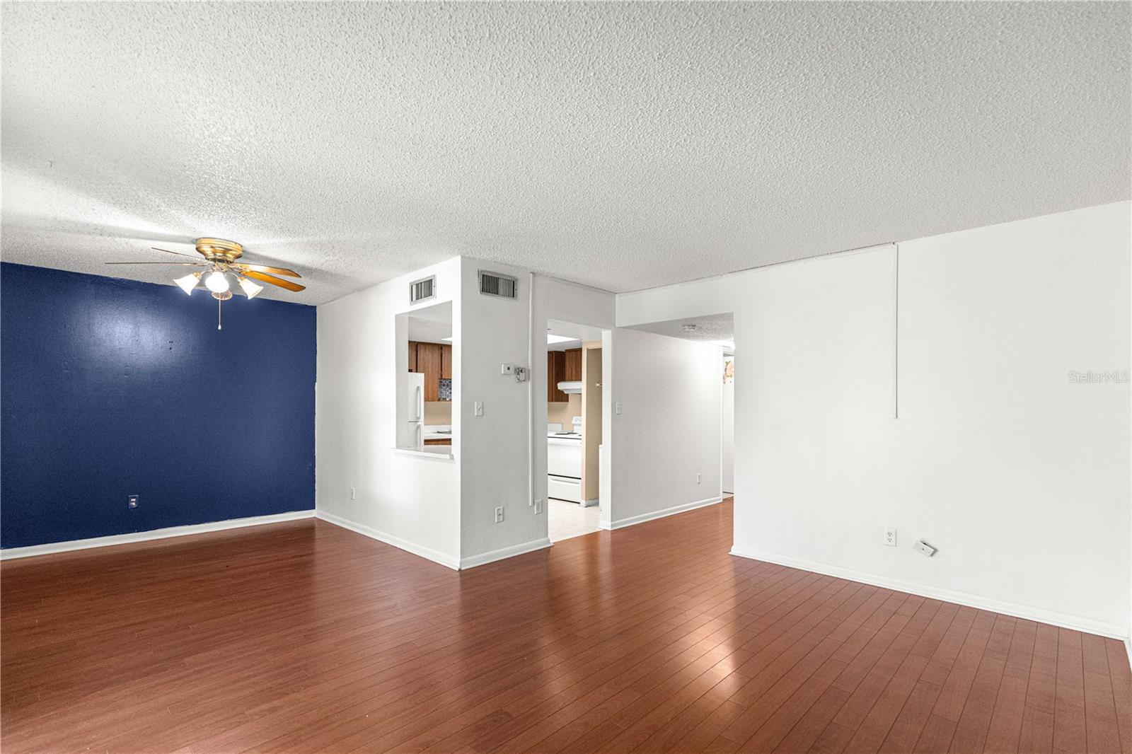 624 Fairways Cir #a Property Photo 15