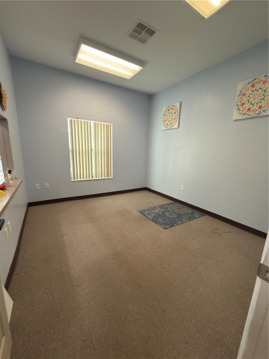 233 NE 58TH AVE #A Property Photo 1