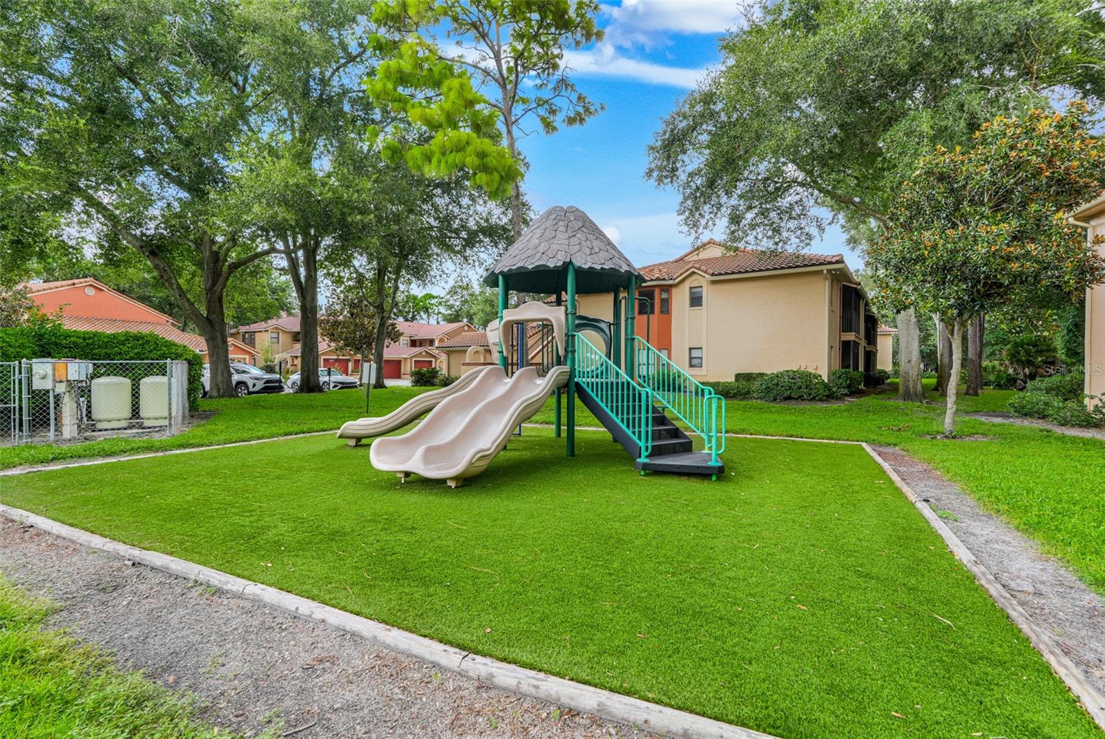 7661 Sugar Bend Dr #7661 Property Photo 27