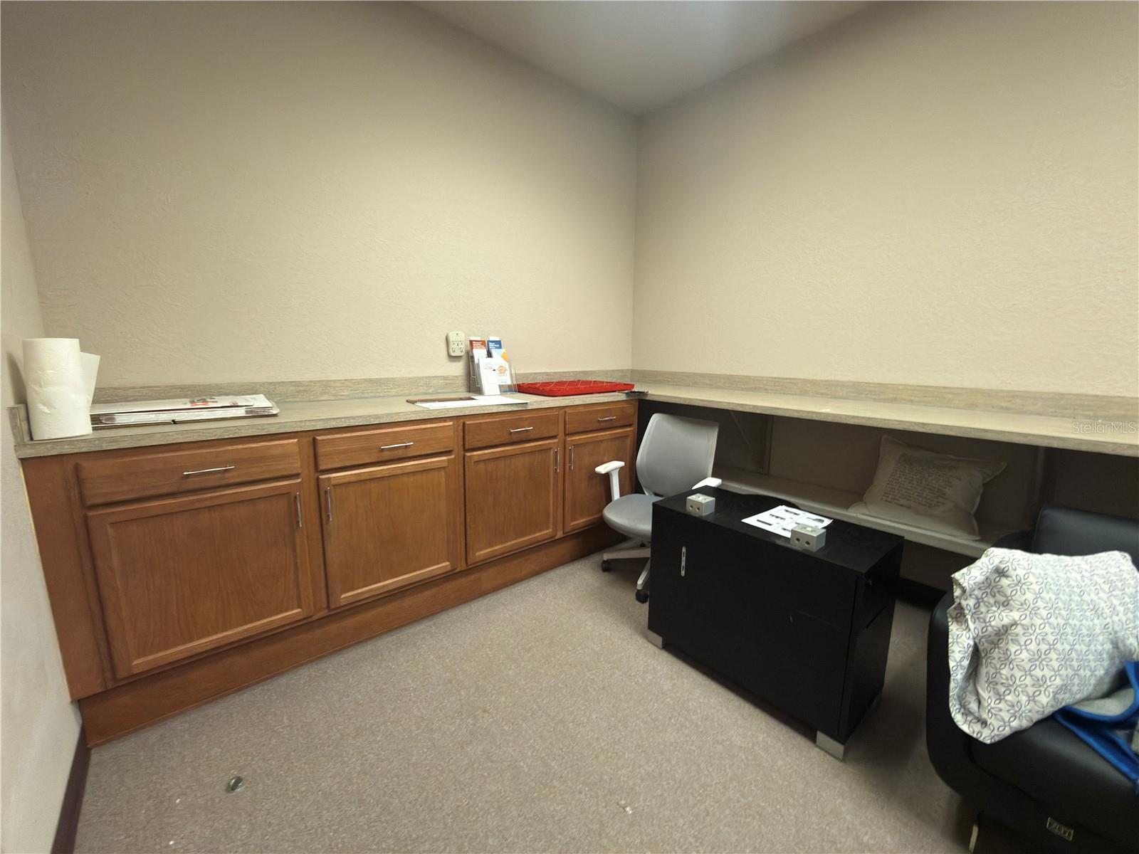 233 Ne 58th Ave #media Property Photo 2