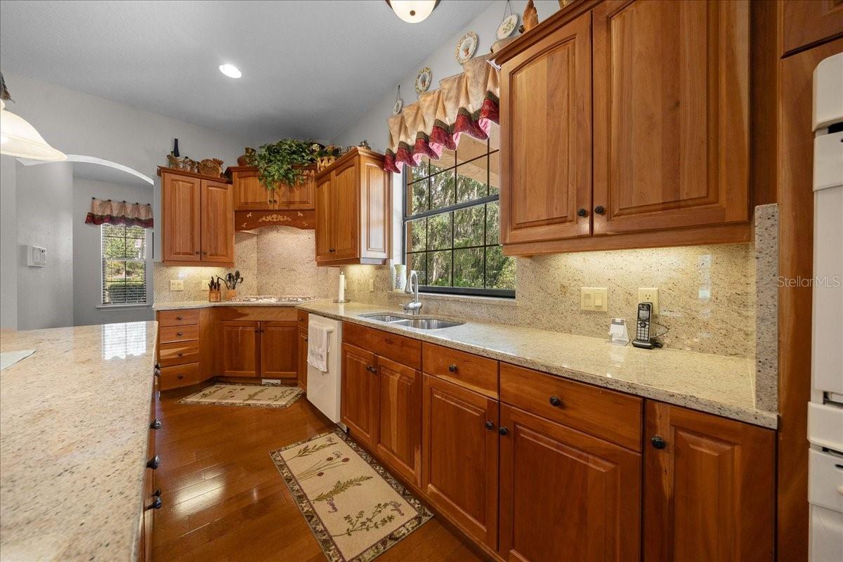 820 Se 36th Ln Property Photo 11