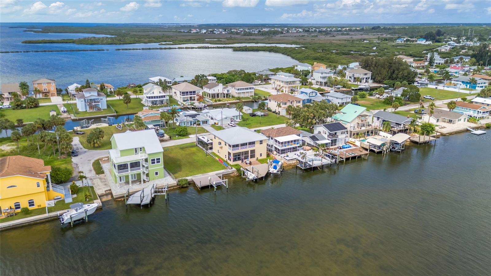 6522 Seaview Blvd Property Photo 11
