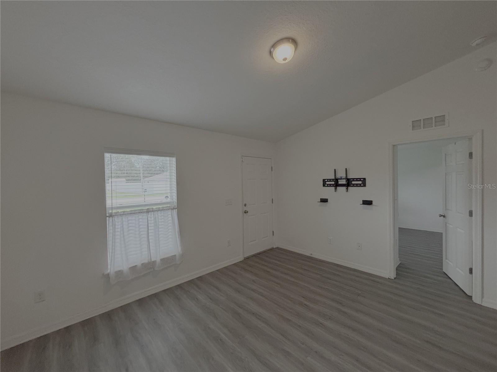 103 Marion Oaks Dr Property Photo 9