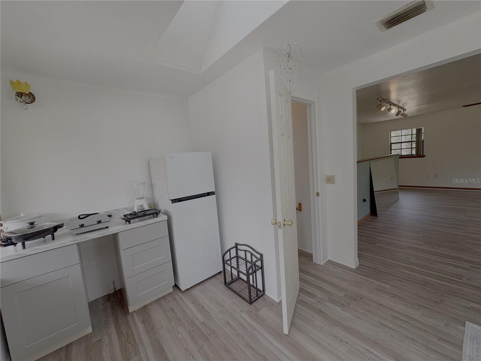6140 E Tenison St Property Photo 14