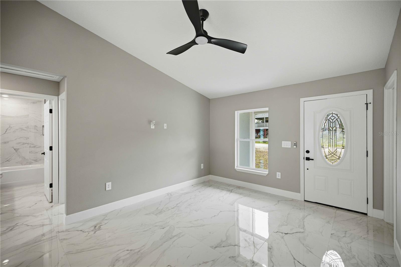 14905 Sw 24 Pl Property Photo 6