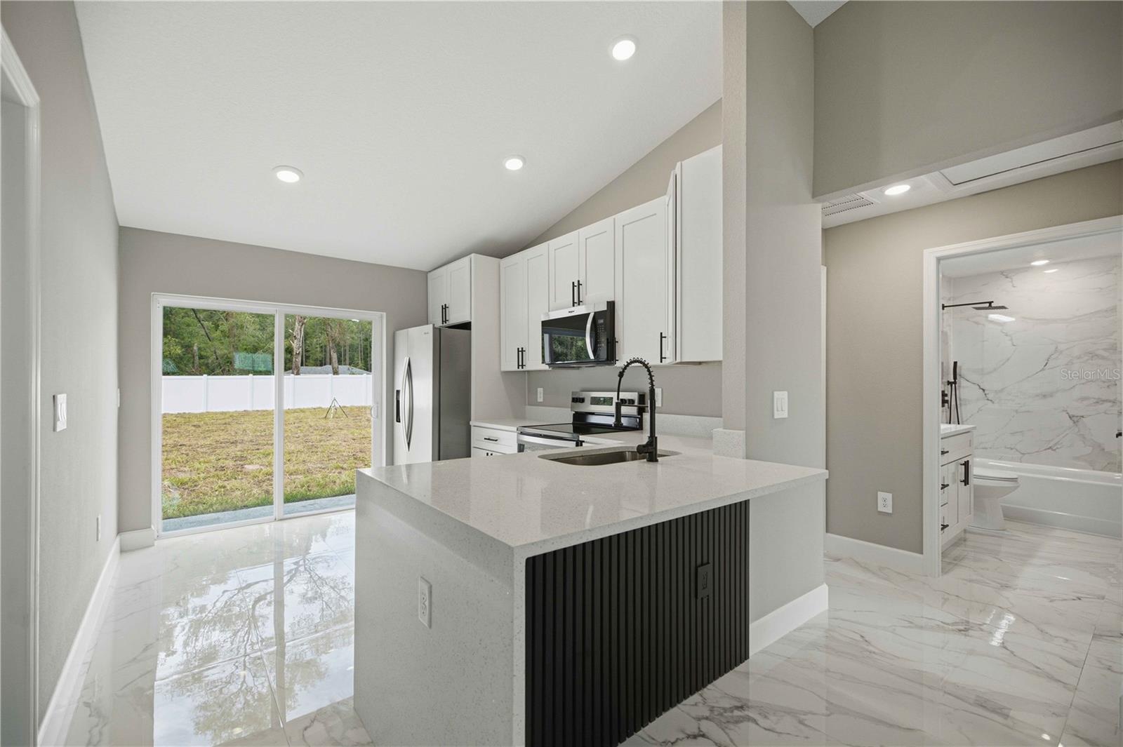 14905 Sw 24 Pl Property Photo 7