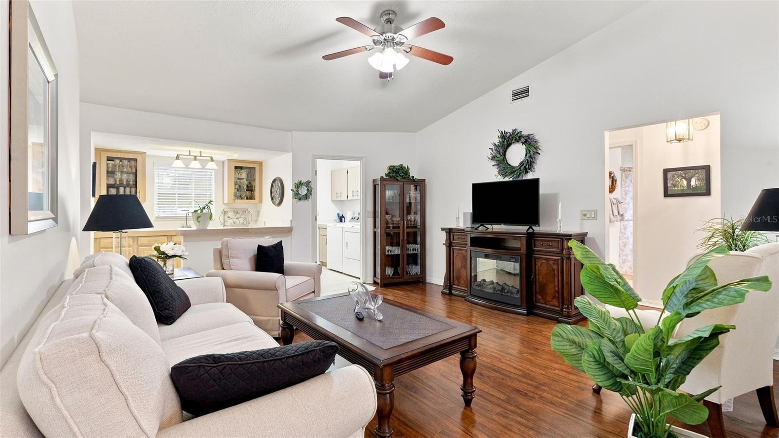 1140 S Softwind Loop Property Photo 12
