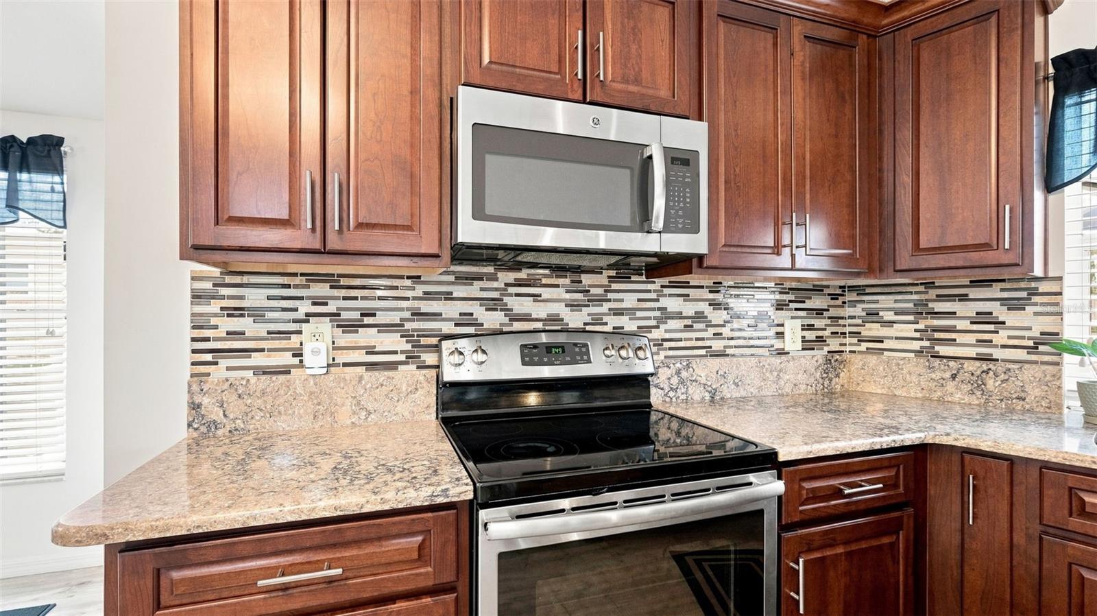 1140 S Softwind Loop Property Photo 32