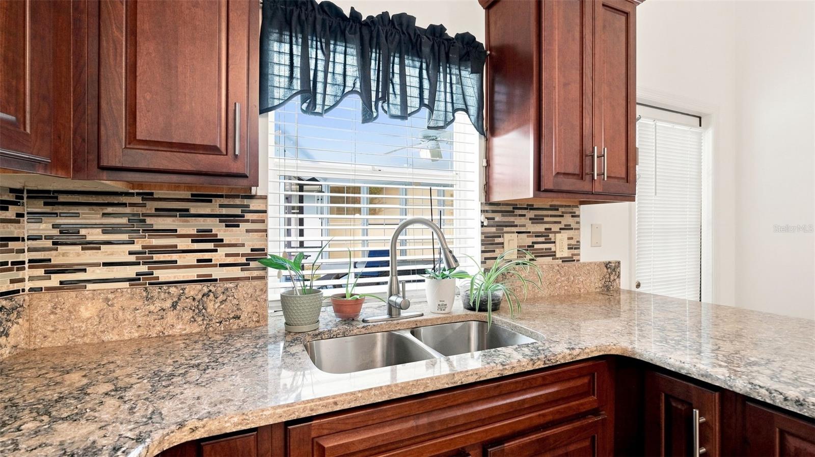 1140 S Softwind Loop Property Photo 35