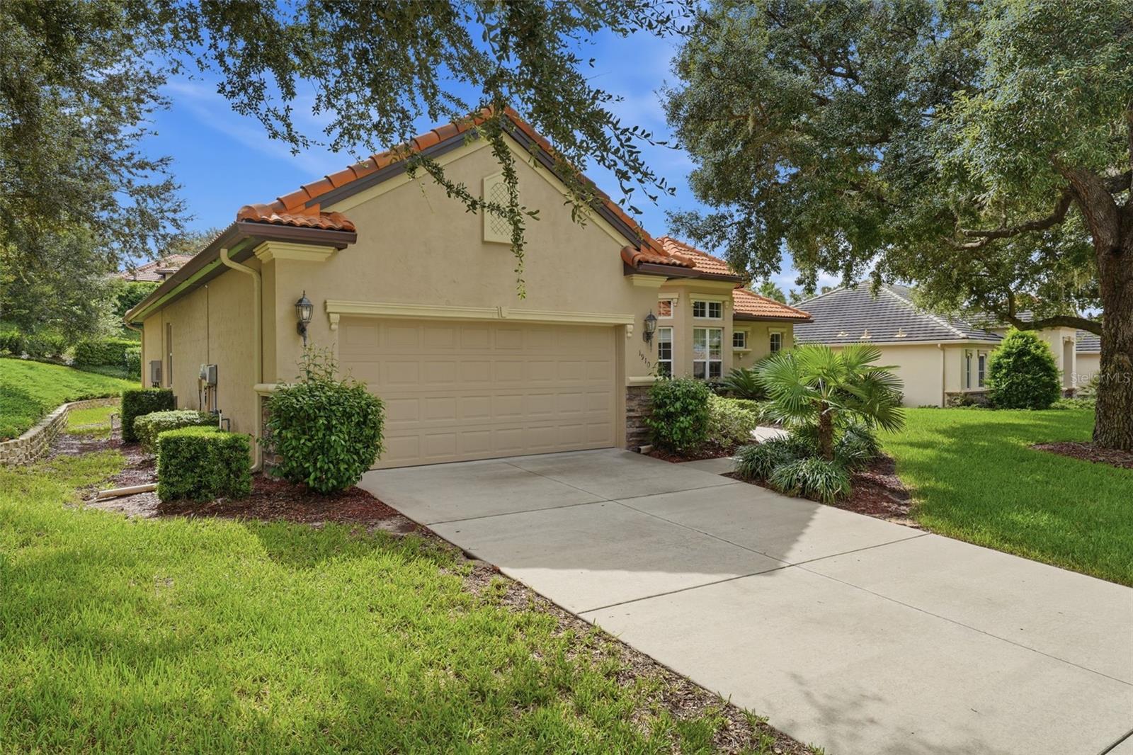 1910 N Eagle Chase Dr Property Photo 6