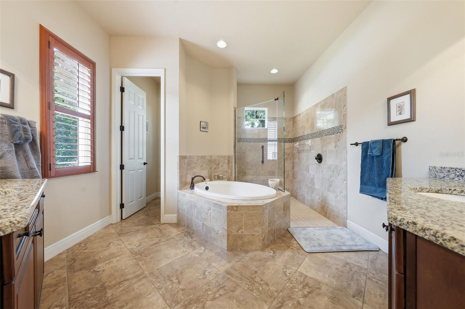 1910 N Eagle Chase Dr Property Photo 32